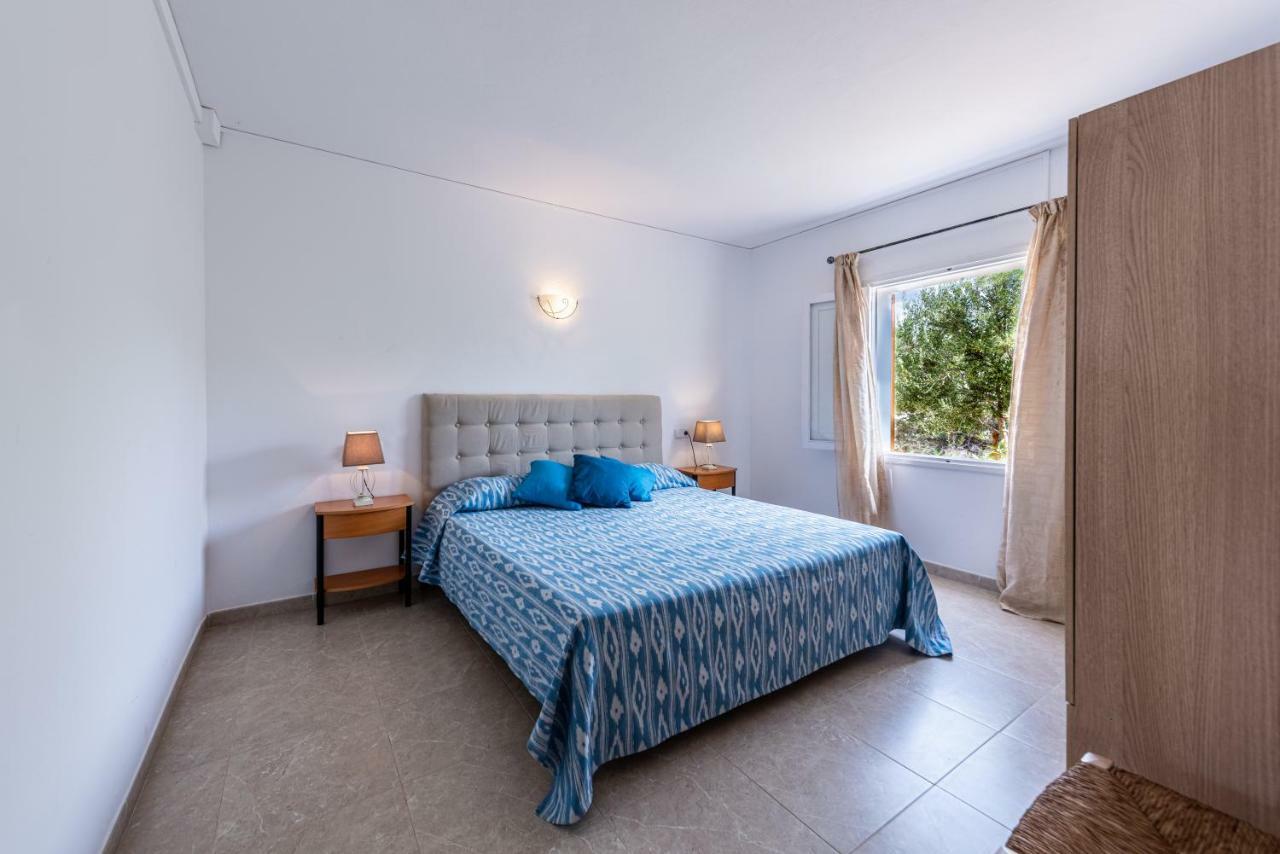 Castell Des Paradis Porto Petro  Exterior photo